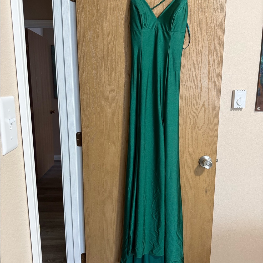Dave and Johnny 97495 Emerald Green Prom Dress Size 3/4 - Lace Up Back